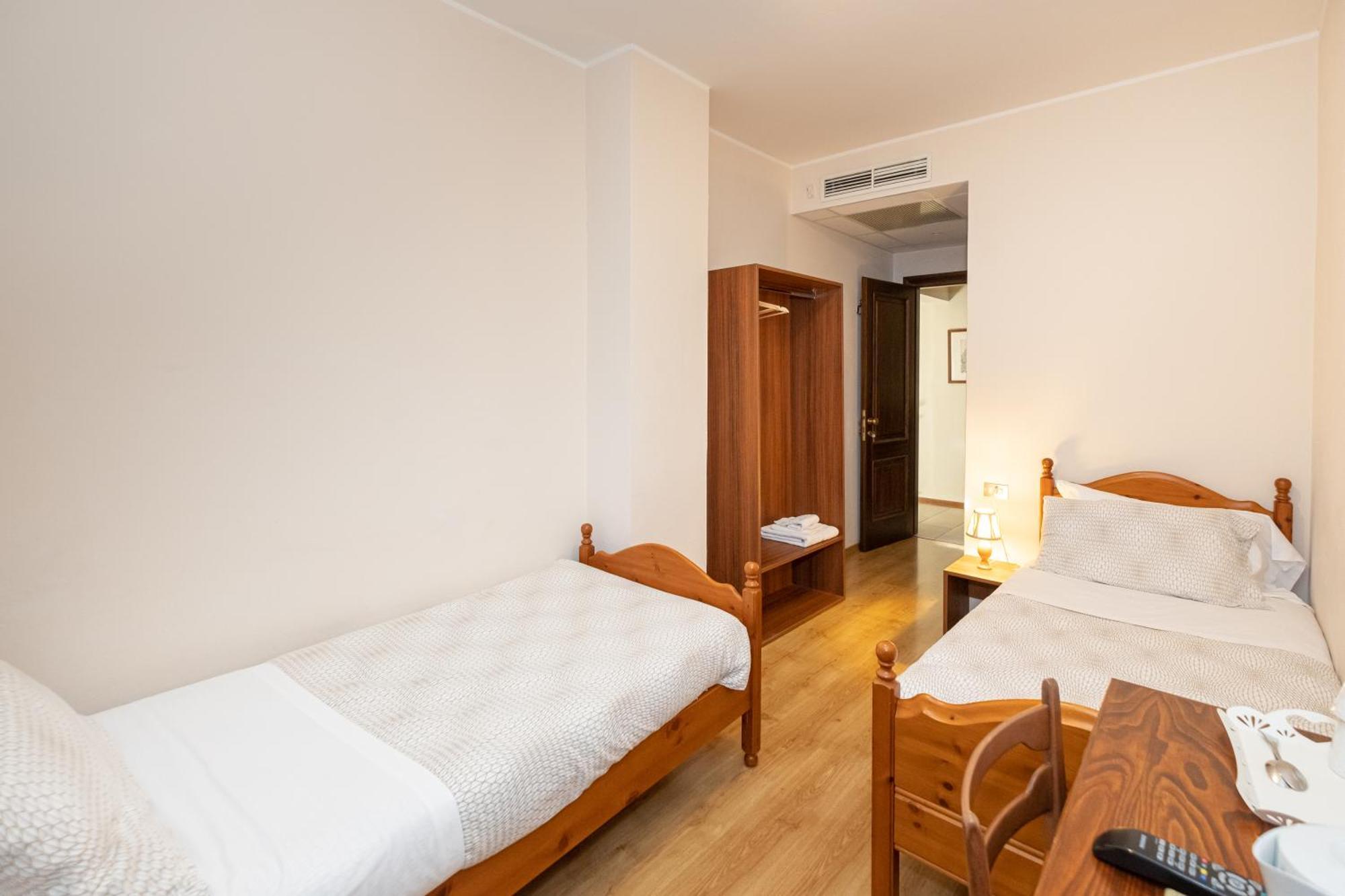 Il Grifo Bed and Breakfast Lenno Exteriör bild